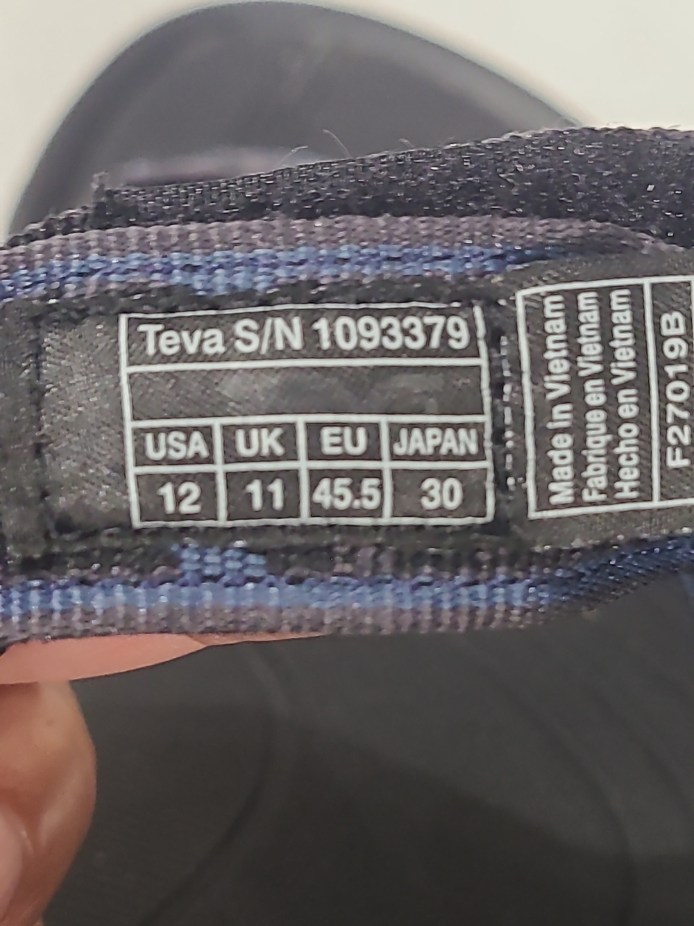 Teva Black sandals with navy patterned straps #1093379 - Picture 6 of 9